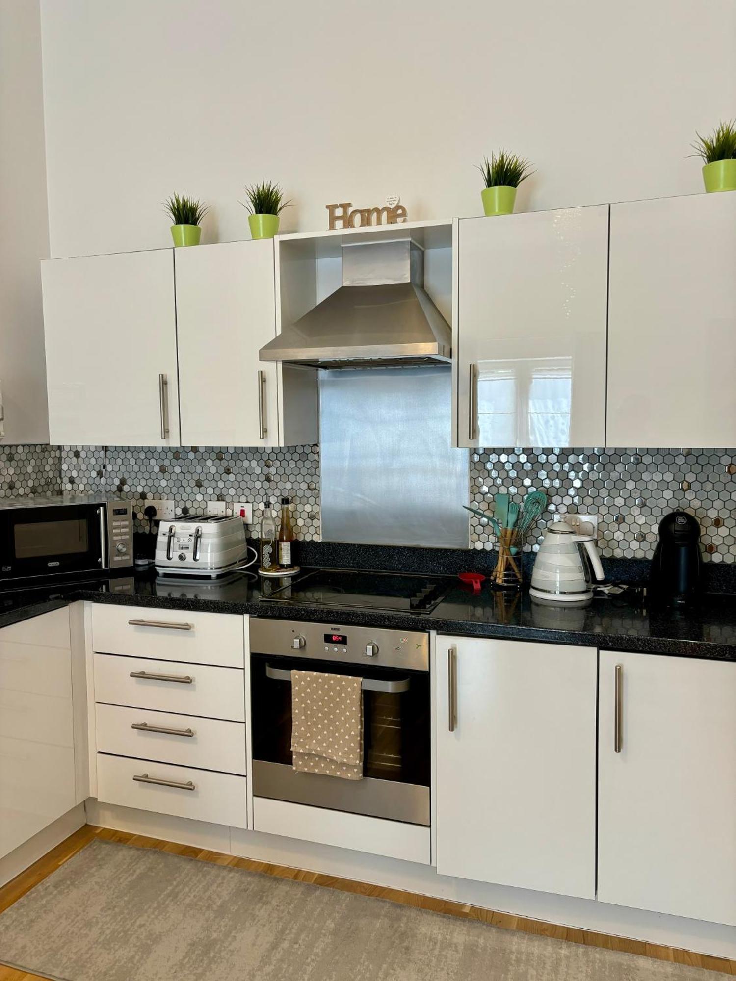 Two Double Bedroom Duplex Flat Лондон Екстериор снимка